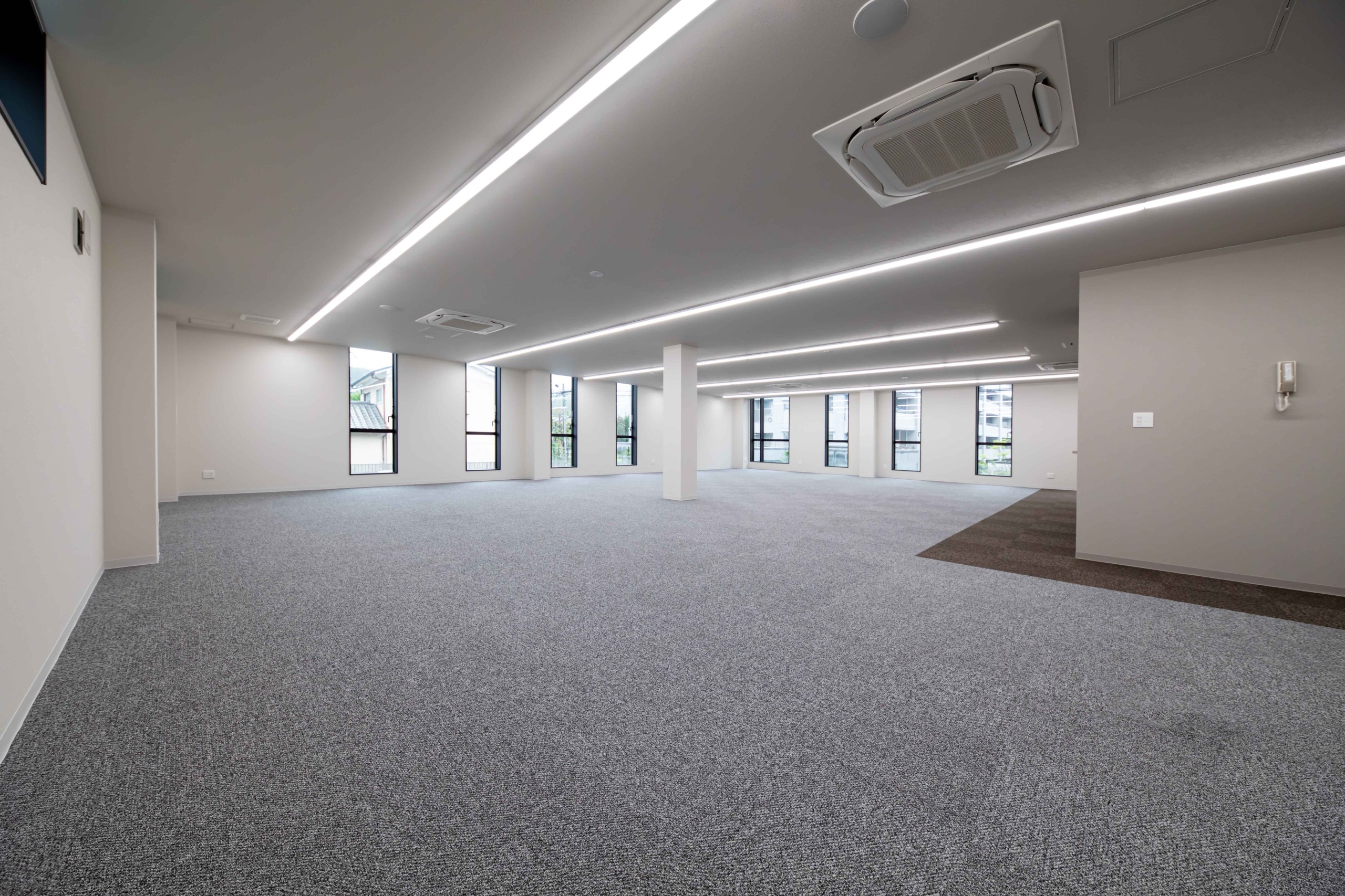 上田清掃 株式会社　本社ビル